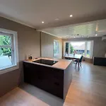 Сasa de vacaciones Sentral Enebolig Pa Lura Med Jacuzzi!