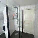 Сasa de vacaciones Sentral Enebolig Pa Lura Med Jacuzzi! *