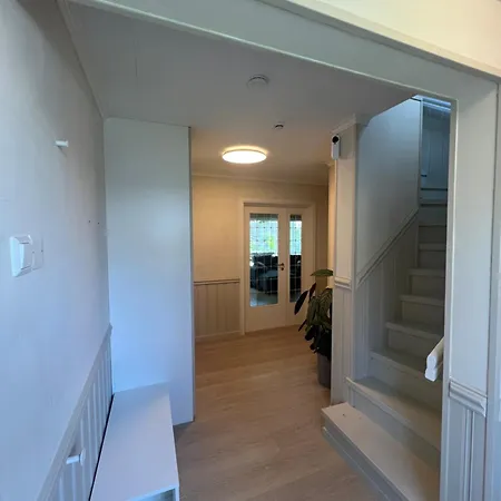 Sentral Enebolig Pa Lura Med Jacuzzi! Ferienhaus Stavanger