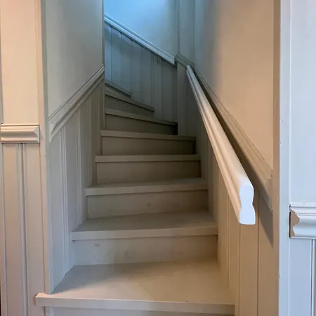 Sentral Enebolig Pa Lura Med Jacuzzi! Casa vacanze Stavanger