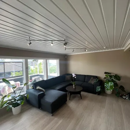 Sentral Enebolig Pa Lura Med Jacuzzi! * Ставангер