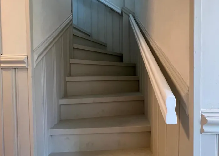 Sentral Enebolig Pa Lura Med Jacuzzi! Дом отдыха Ставангер